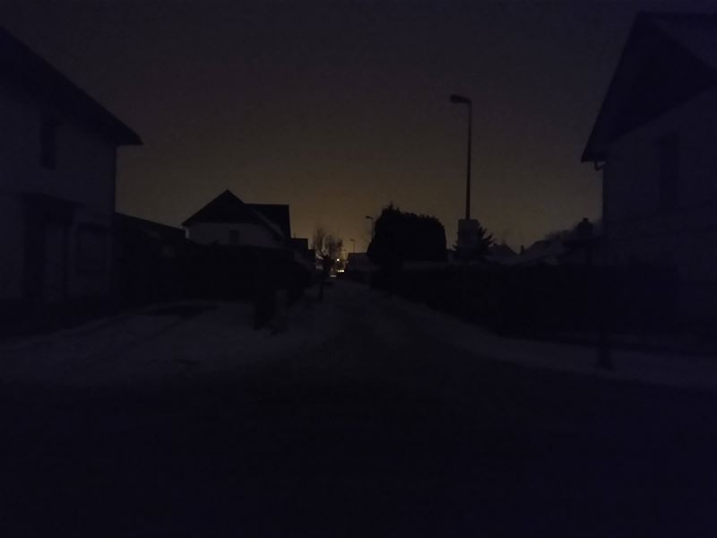 Drie straten volledig zonder straatverlichting