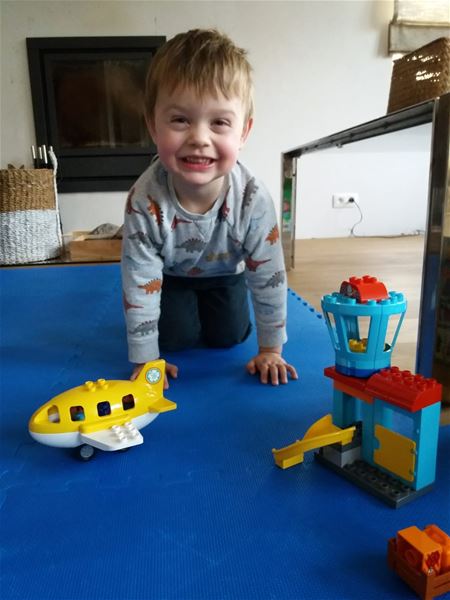 Guus wint wedstrijd over Lego-expo