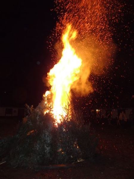 Zaterdag kerstboomverbranding van De Perenboom