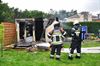 Brand vernielt tuinhuis in Dijkstraat