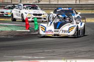 Thomas Piessens wint eerste Supercar race