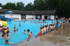 15.000 bezoekers voor zwembad Terlaemen