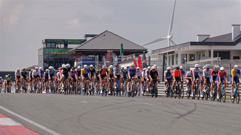 172 renners streden om de Zolder Cycling Cup