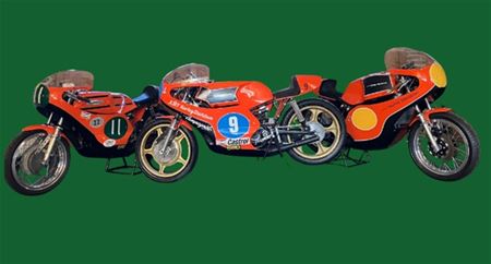 3 originele Harley Davidsons racen samen op CZ