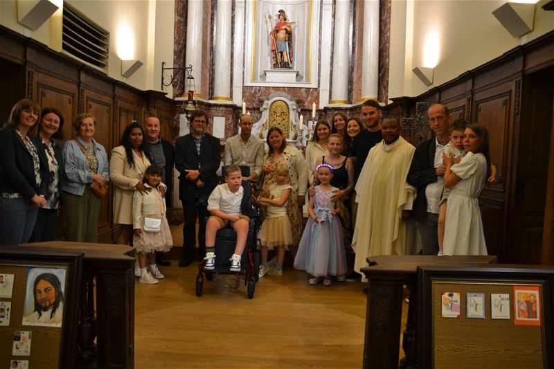 4 jongeren van Heideland vierde eerste communie