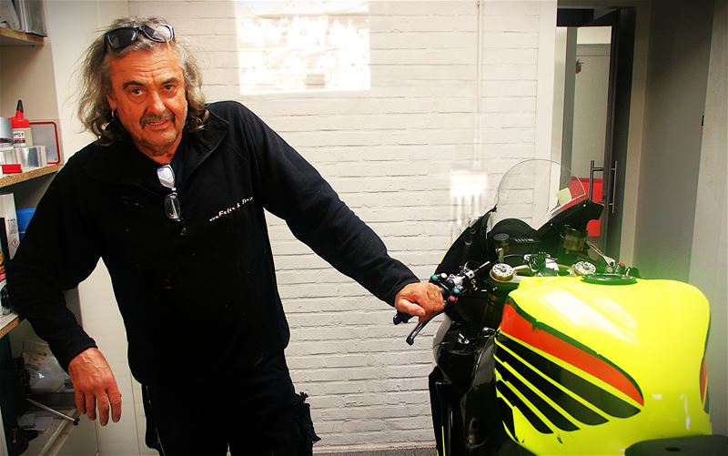 Benny Teppers: motorsportkampioen in de schaduw