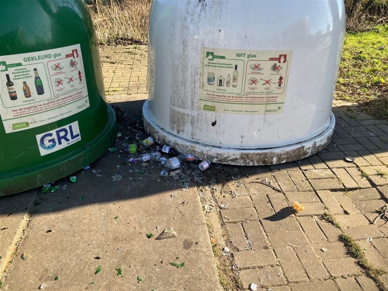 Buren zijn overlast glasbollen Knaepenstraat beu