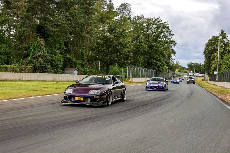 Circuit in augustus overspoeld door Japanse auto's