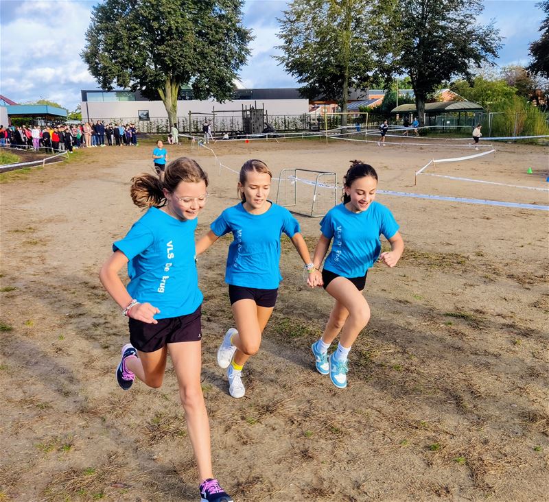 De Brug hield een eigen veldloop