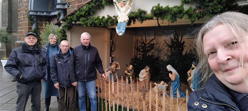 De kerststal in Zolder staat alvast klaar