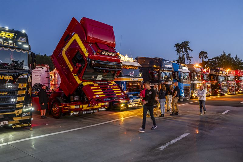 Een bijzonder moment tussen de trucks