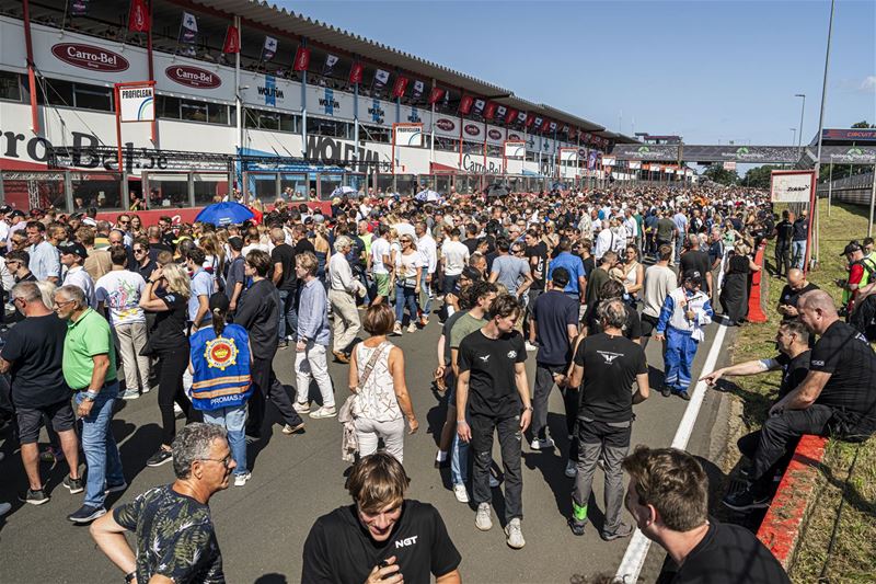 Een jaar vol fiets- en autosportevents op circuit