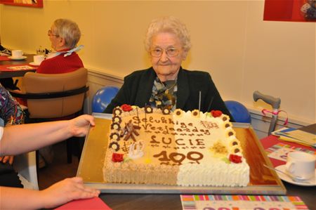 Feest voor 100-jarige Lucie