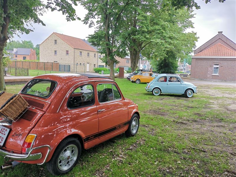 Fiat 500's verzamelen in Bolderberg voor meeting