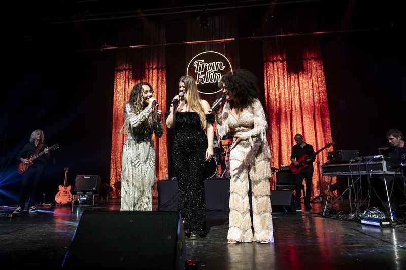 Franklin. brengt eerbetoon aan Queen of Soul