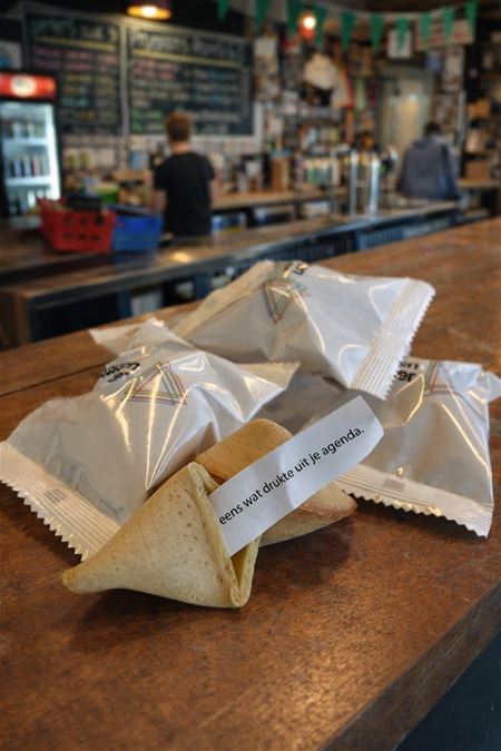Gelukskoekjes voor studerende jongeren