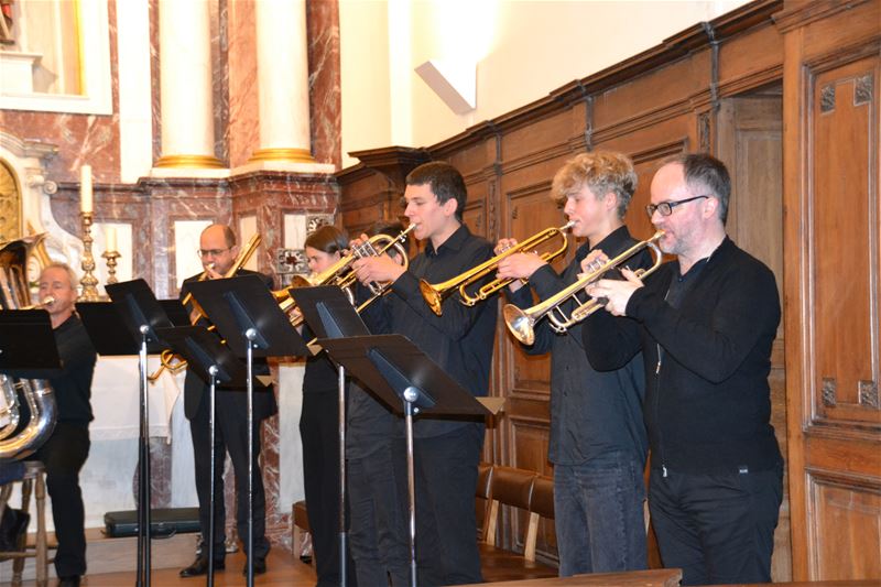 Genieten van een muzikale namiddag in Viversel