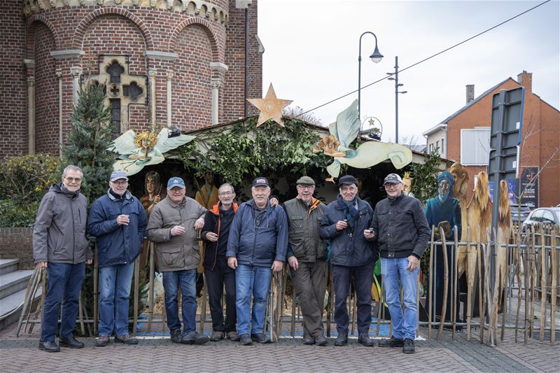 In Heusden is de kerststal klaar