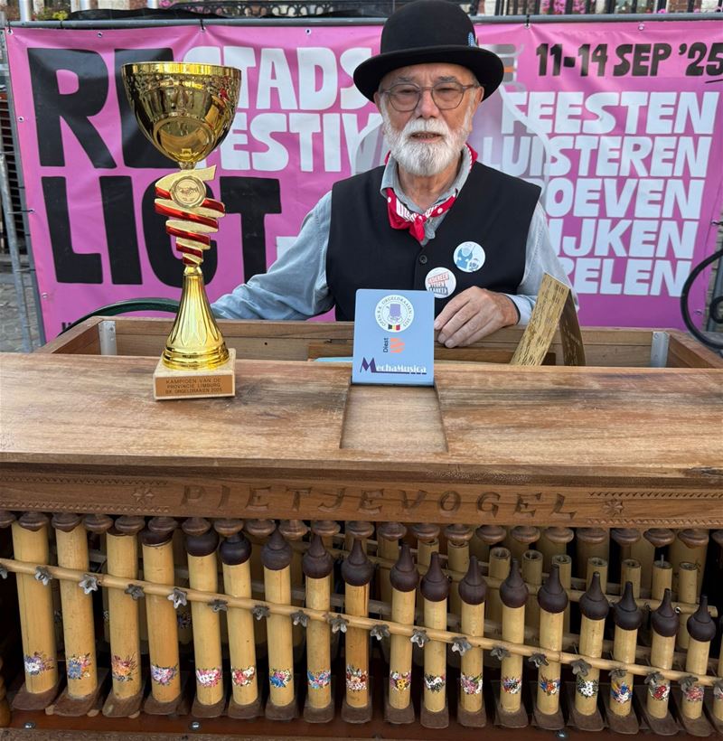 Julien Maebe is Limburgs kampioen orgeldraaien