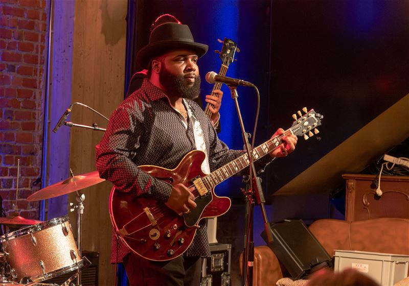 Marquise Knox imponeert de bluesliefhebbers