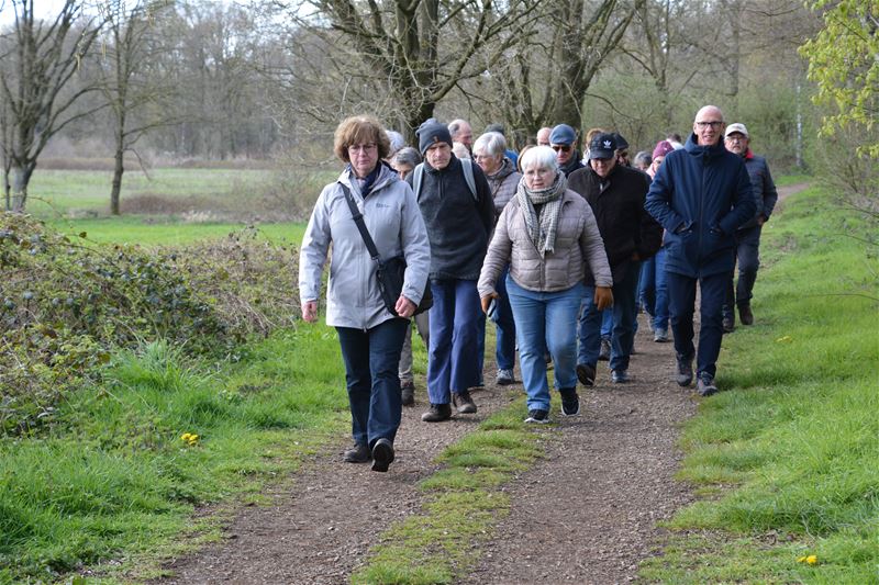Met 44 op wandel aan Meylandt en de Mangelbeek