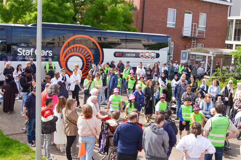 Met zijn allen op Lentewandeling door Heusden