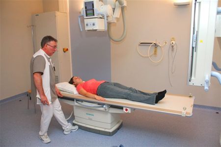 Modern röntgenapparaat voor Sint-Franciskus