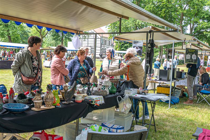 Mooie maar rustige editie van de keramiekmarkt