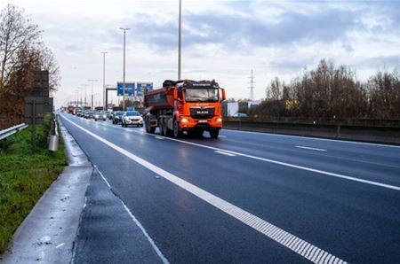 Morgen opent spitsstrook op E313