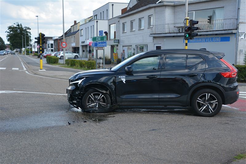 Motorrijder gewond bij botsing in Boekt