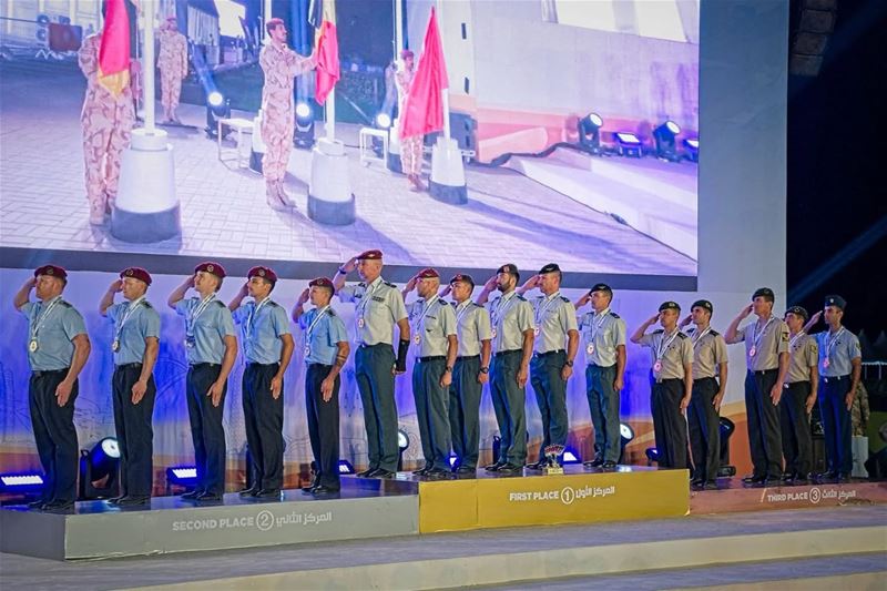 Neal Willems wereldkampioen valschermspringen