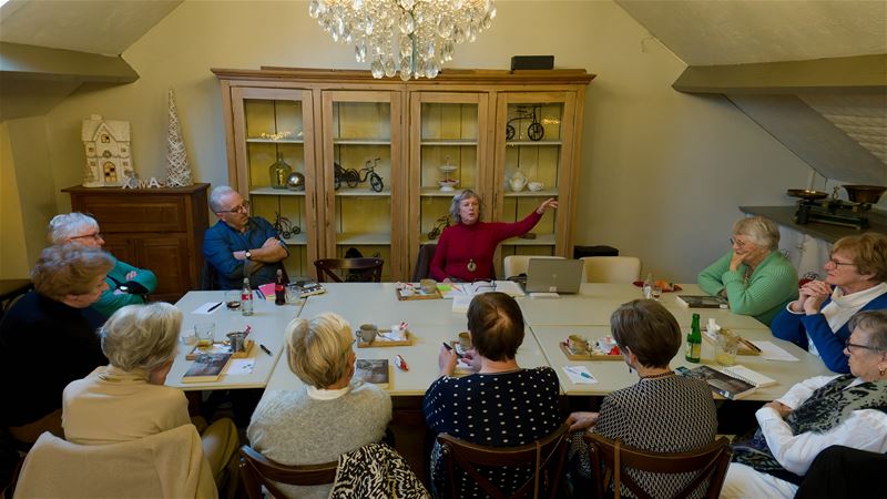 Neos Leesclub besprak boek van Katerina Poladjan