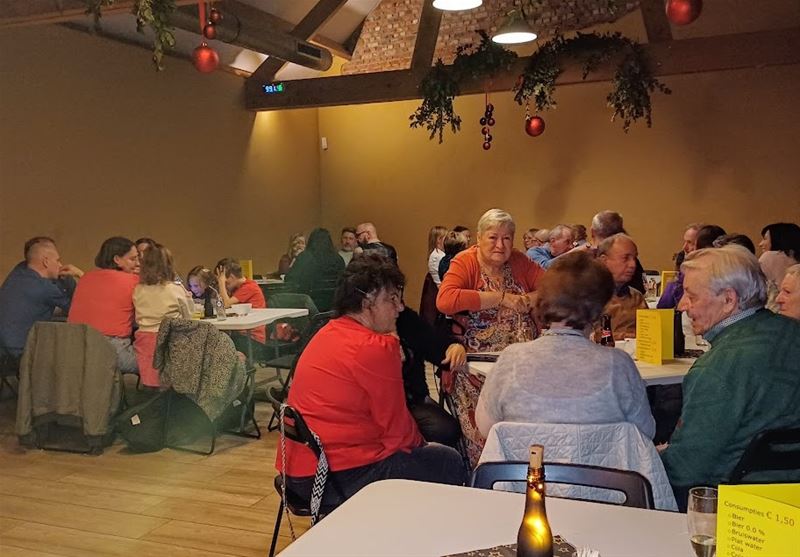 Nieuwjaarsdrink in gele wijk