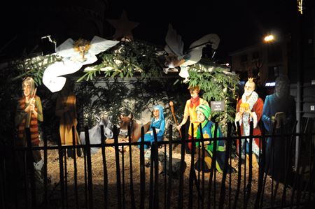 Ook kerststal in Heusden-Centrum is ingewijd