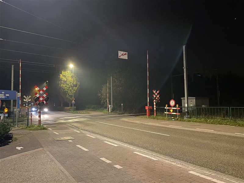 Overweg op Koerselsebaan is weer open