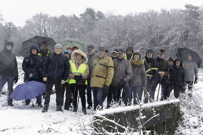 Raak-Overdag hield borrelwandeling in de sneeuw