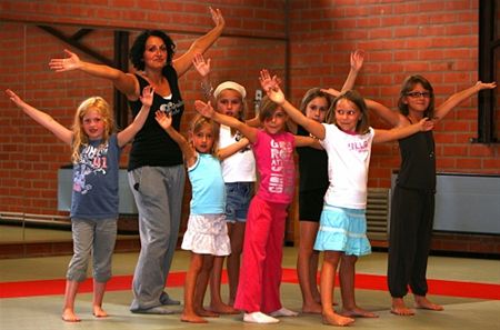 Sporta leert kinderen dansen