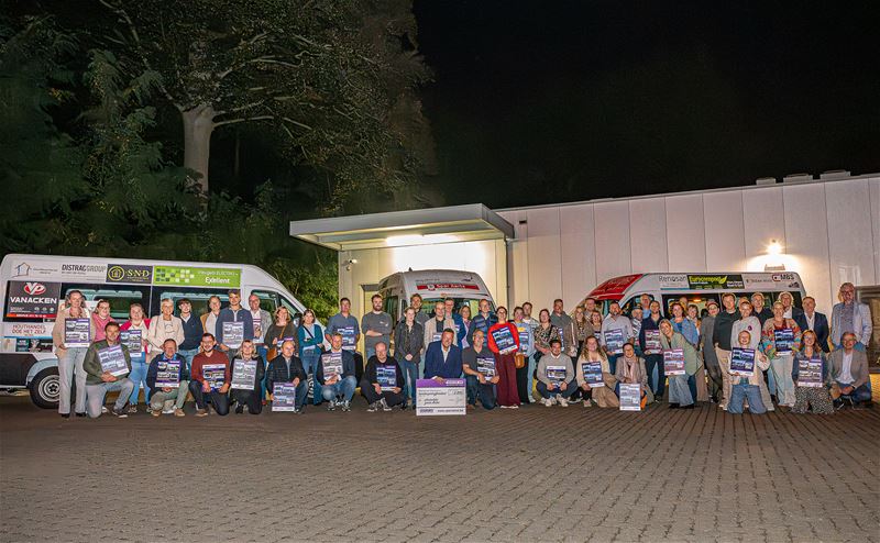 't Weyerke heeft 3 nieuwe gesponsorde busjes