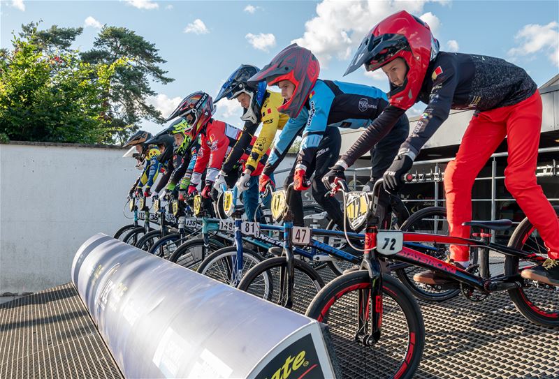 Veel volk en mooie races op eerste dag BK BMX