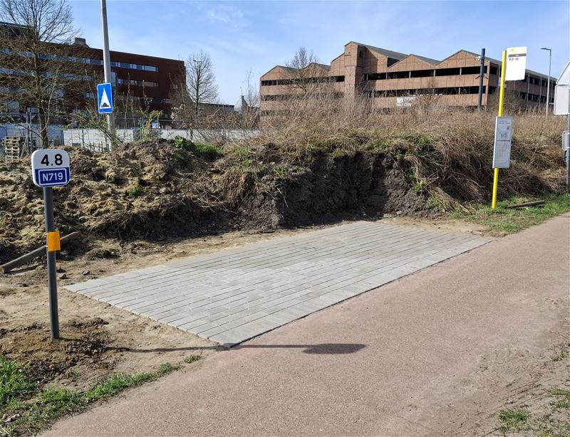 Veiliger wachten op de bus in Mijnwerkerslaan