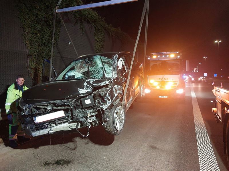 Wagens botsen op snelweg in Zolder