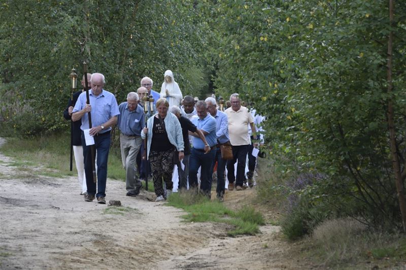 Woensdag kaarskesprocessie naar De Kluis