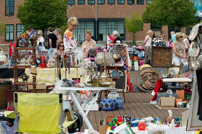 Zondag rommelmarkt op het Marktplein