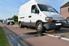geen-voorrang-bestelwagen-crasht