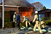 man-sterft-in-zware-woningbrand