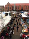 eerste-winterkleren-verkocht-op-de-markt