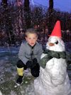 lenn-heeft-zijn-sneeuwman-al-klaar
