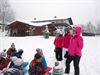 Molenhollekeleerlingen amuseren zich in de sneeuw