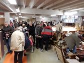 Retro-kopers stormen Kringwinkel binnen
