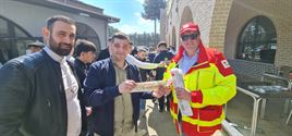 Ruim 200 Rode Kruis pleisters verkocht aan moskee
